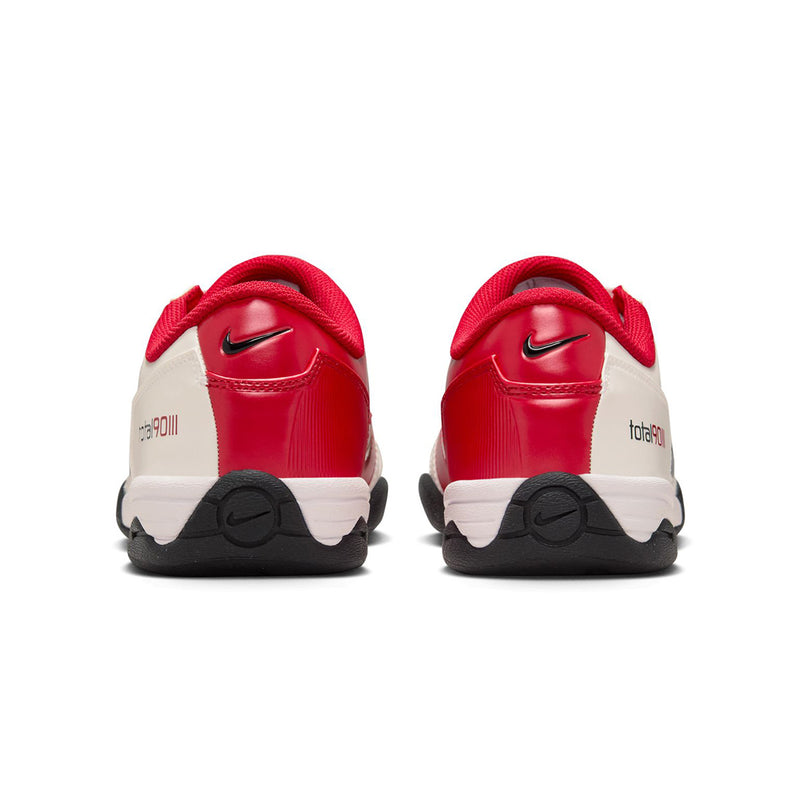 Total 90 'White Gym Red'