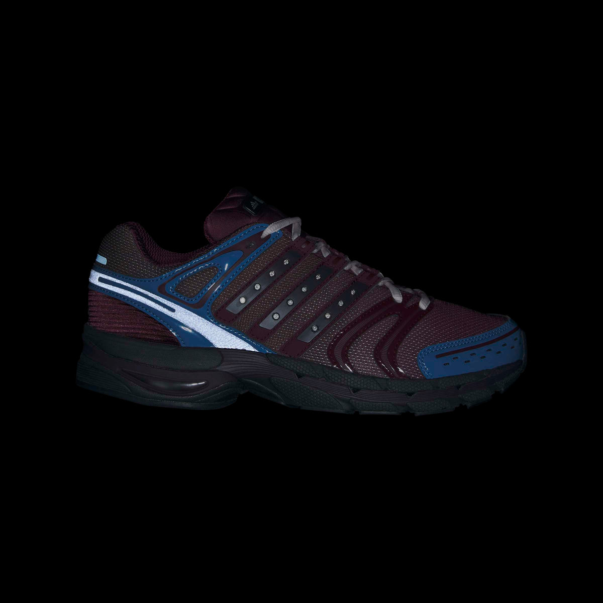 + Hardies Adistar Control 5 'Aurora Ruby'