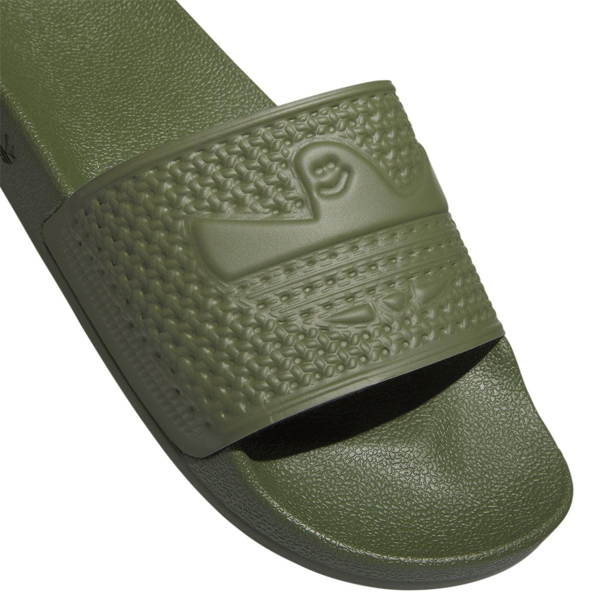 Shmoofoil Slides 'Wild Pine'