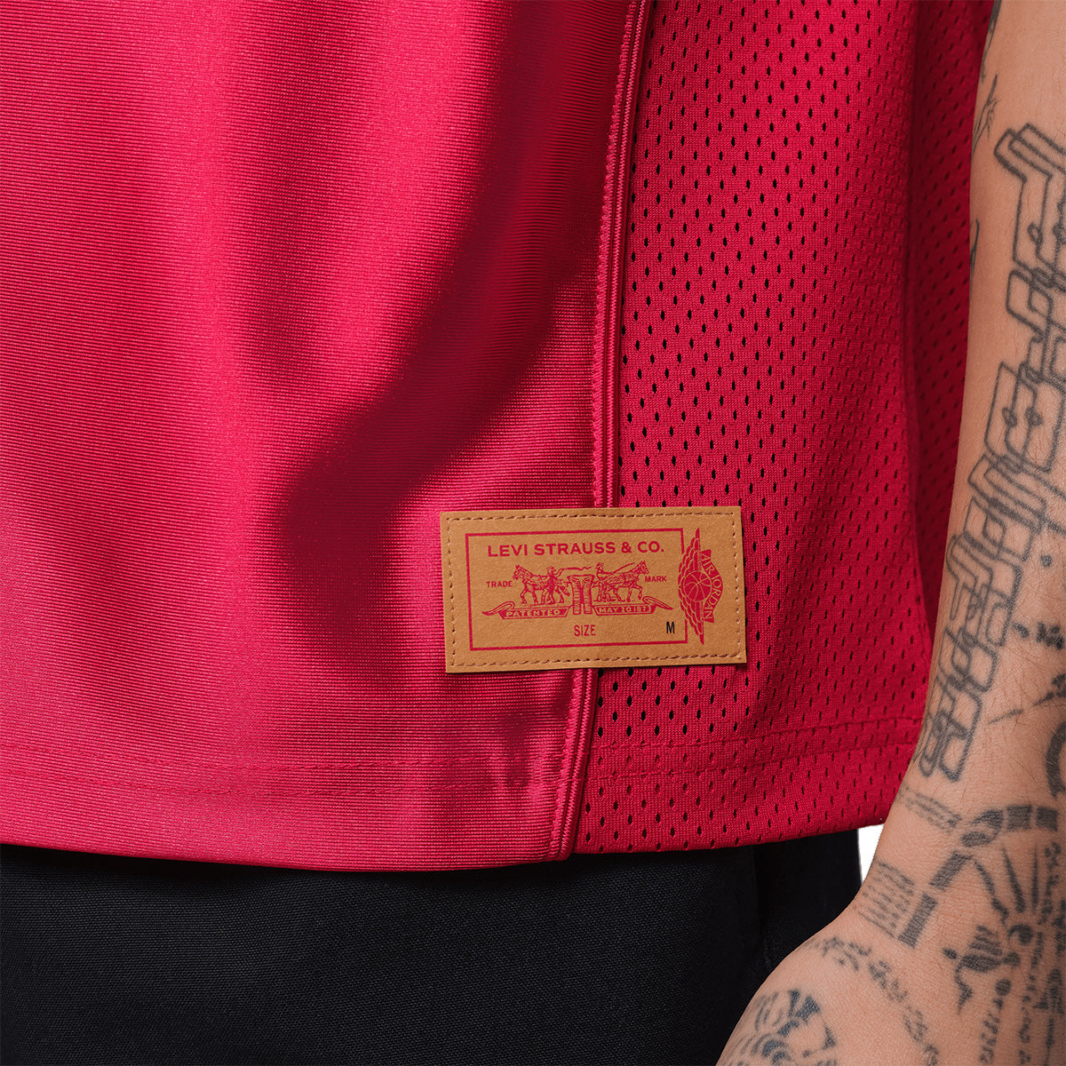 + Levi’s Jersey 'Gym Red'