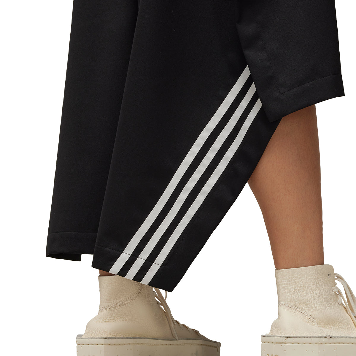 Wmns Refined Woven Skirt 'Black'
