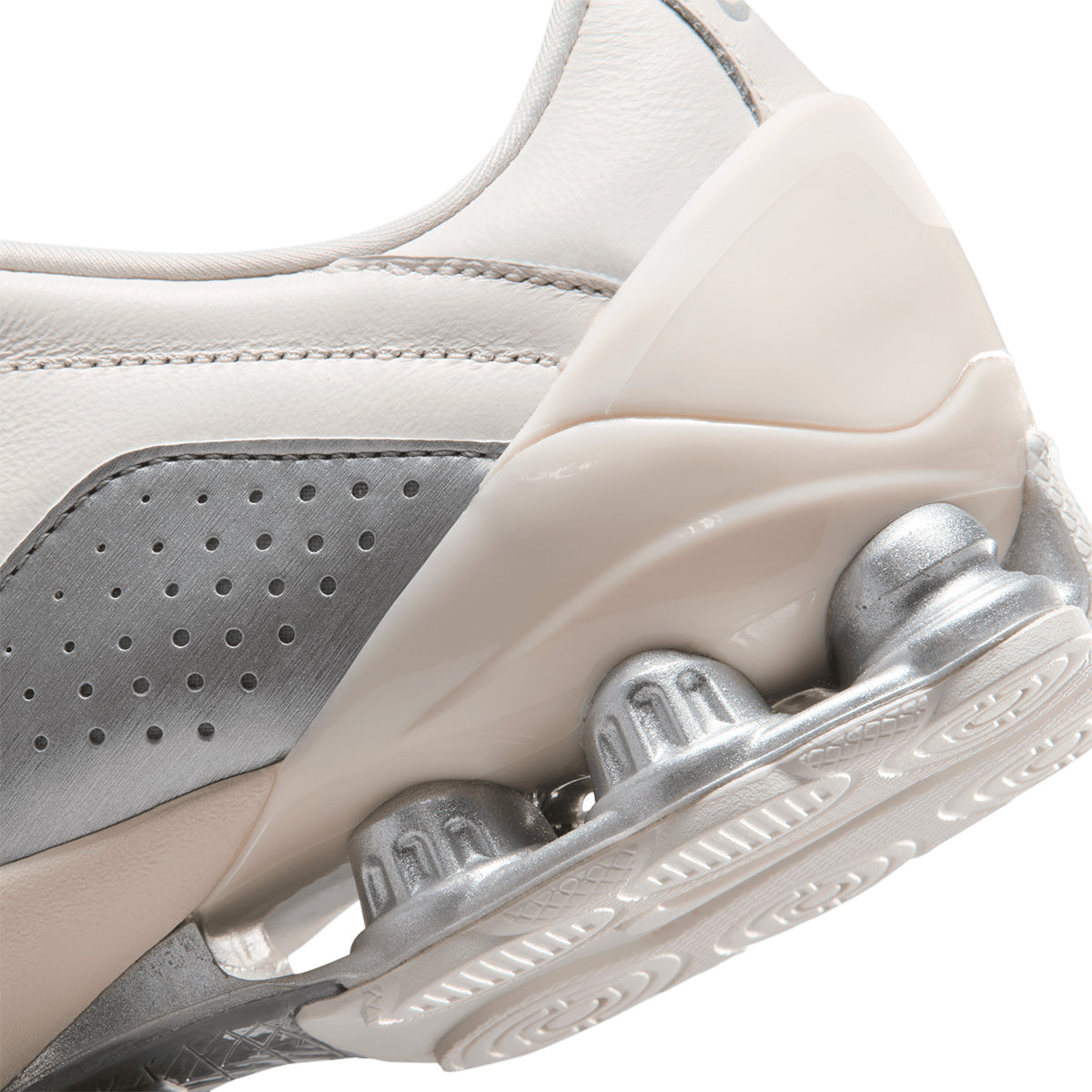 Wmns T90 Shox Magia 'Sail Metallic Silver'