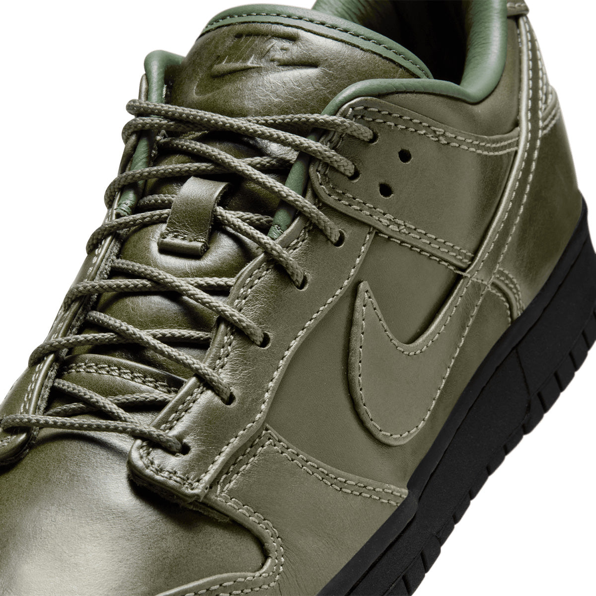 Dunk Low Retro Premium 'Army Olive'