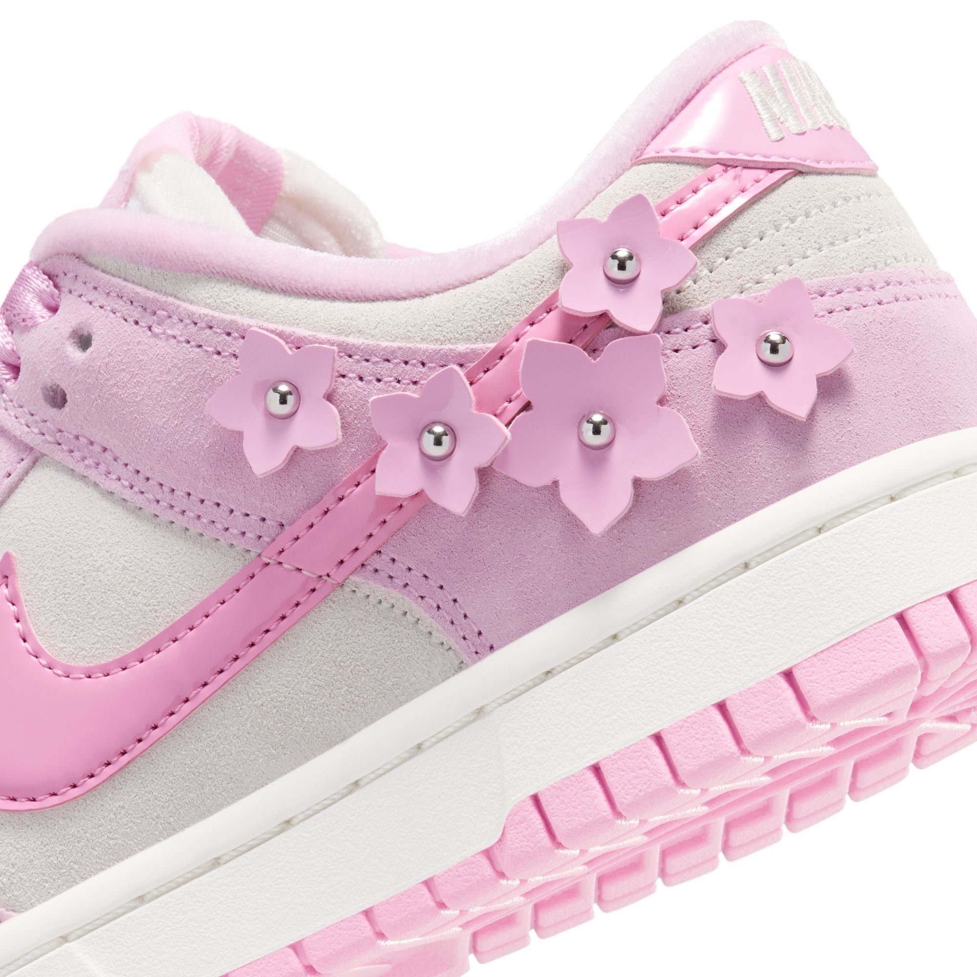 Wmns Dunk Low SE 'Pink Flowers'