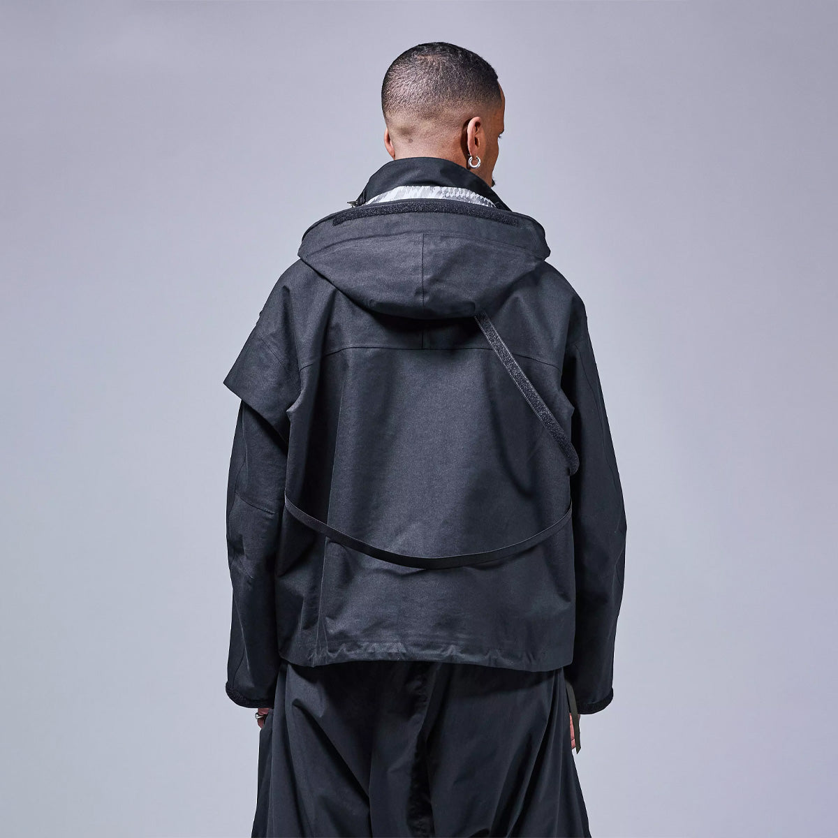 J68W-BG 'Black'