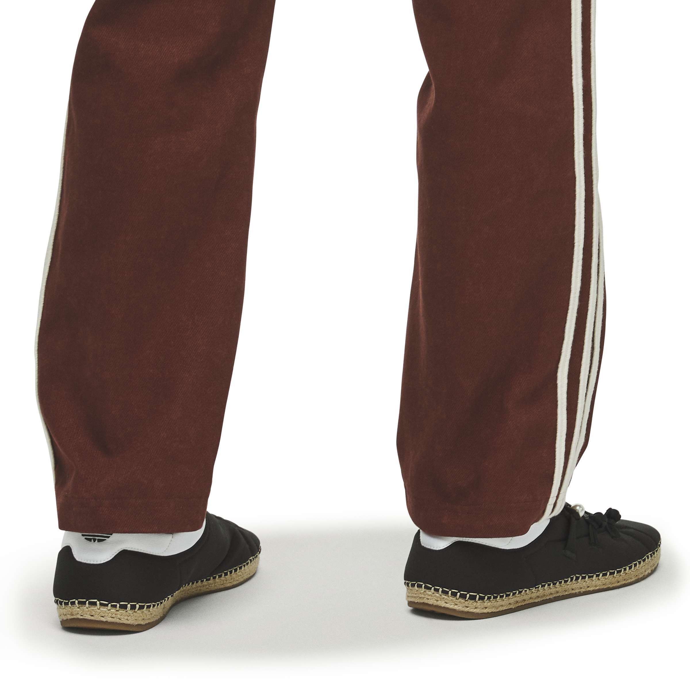 + CLOT Qi Flow 'Core Black Cloud White'