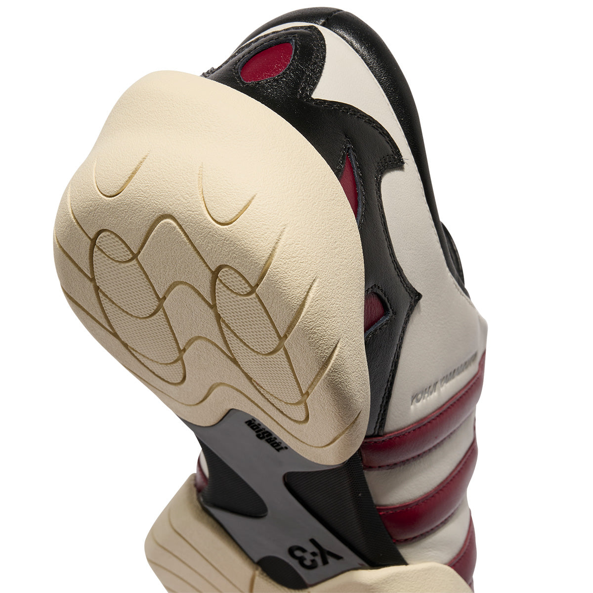 Regu 2002 'Orbit Grey Burgundy'