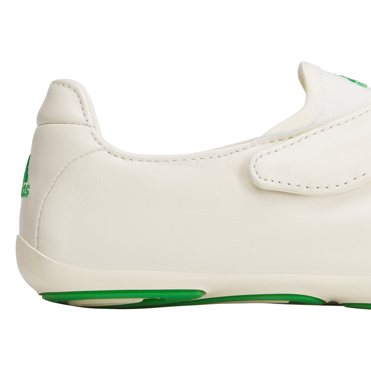 + Pharrell Vario Flat Earther 'Chalk White Green'