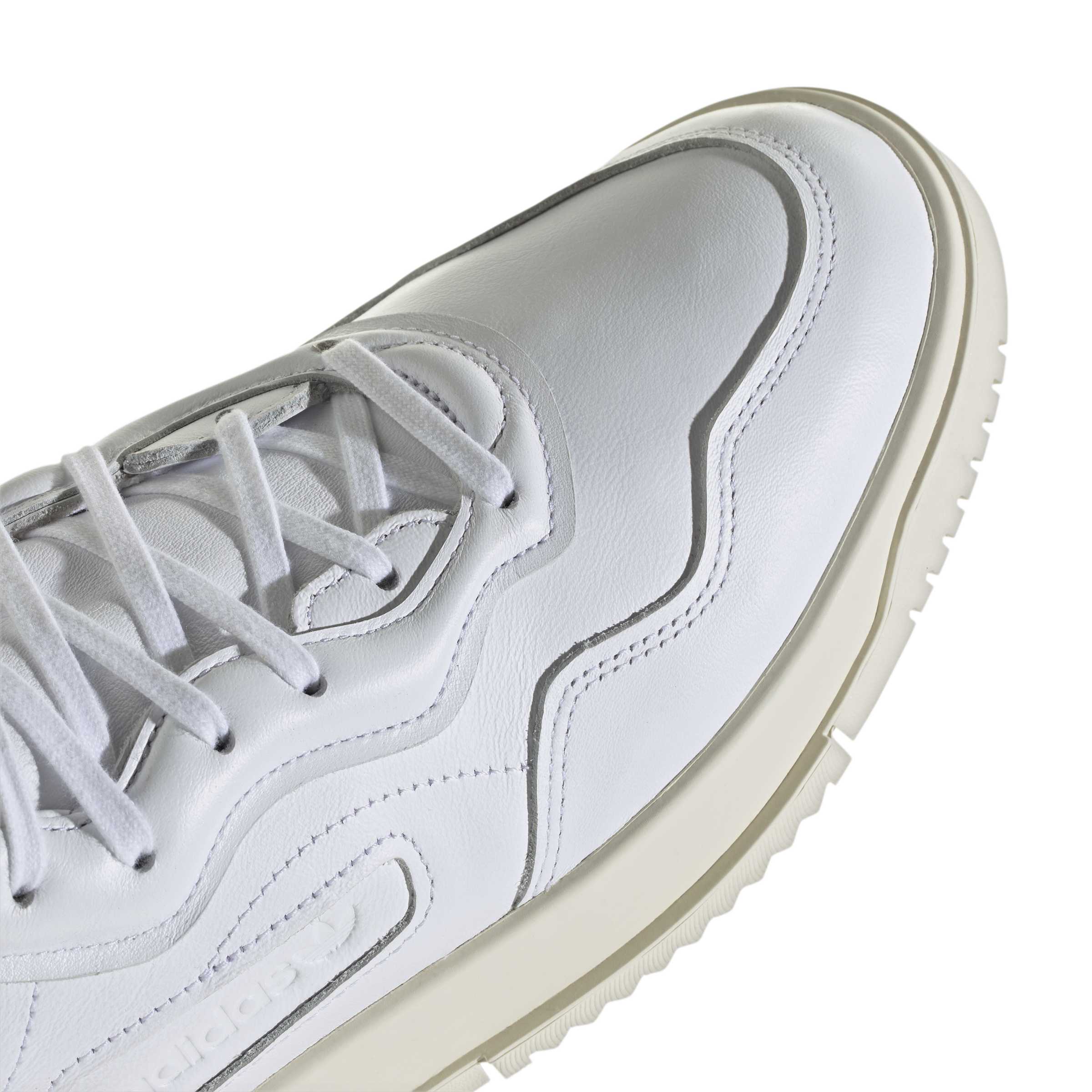 SC Premiere 'Cloud White Power Green'