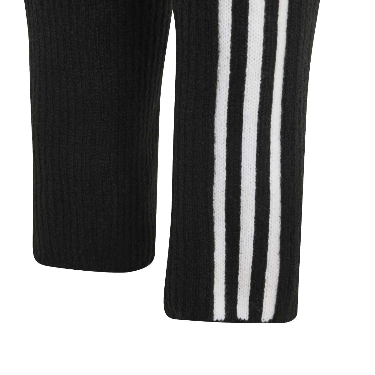 + Jennie High Knee Leg Warmers 'Black White'