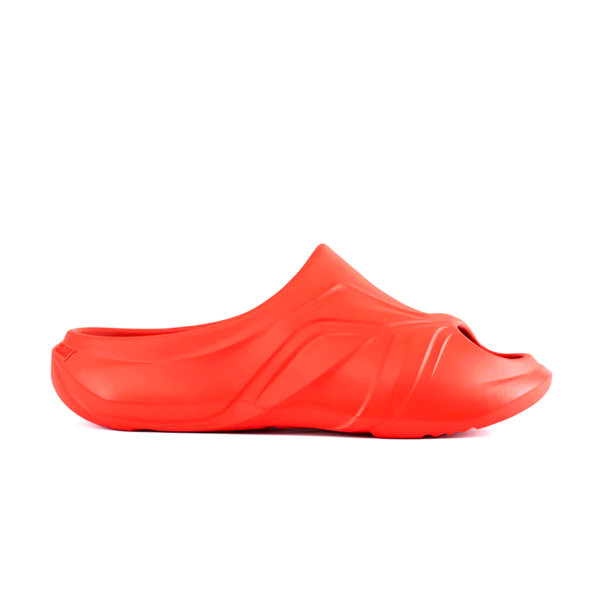 Strata 'Hot Ember Red'