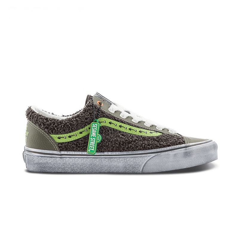 Vans best sale junior scratch
