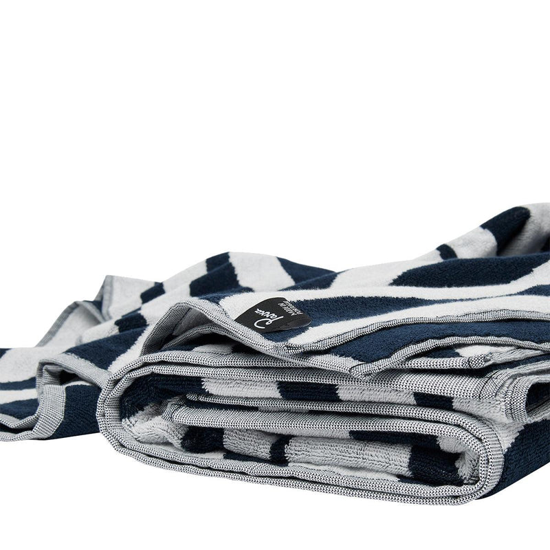 Waves Of The Navy Towel Set of 2 'Navy White'