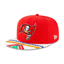 Lids Tampa Bay Buccaneers New Era Classic 9FIFTY Trucker Snapback Hat -  Black