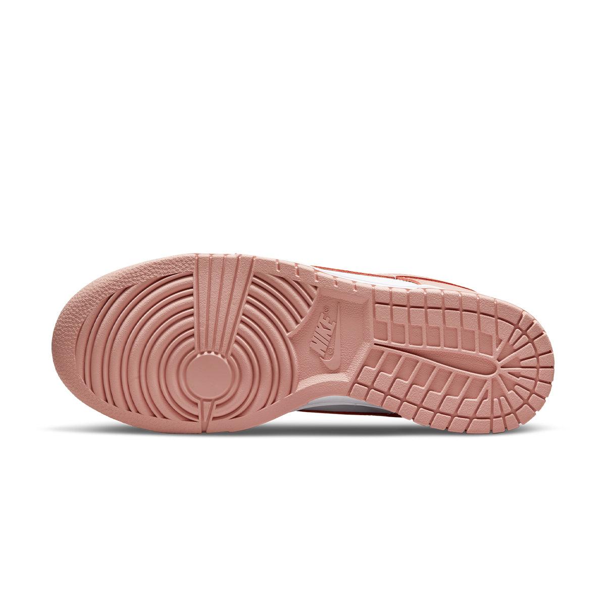 NIKE WMNS DUNK LOW 