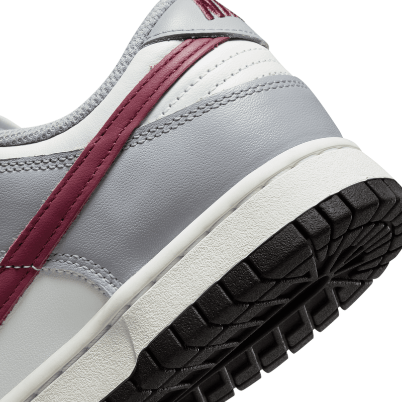 Nike Wmns Dunk Low 'Grey Team Red' – Limited Edt