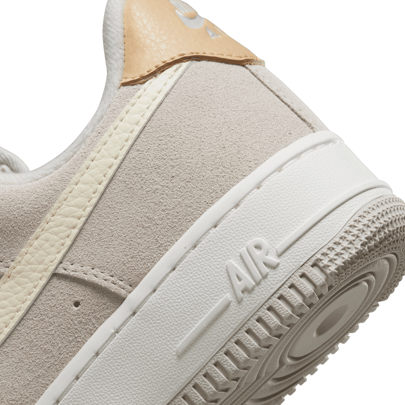 Air force 1 2025 7 lv8 suede beige