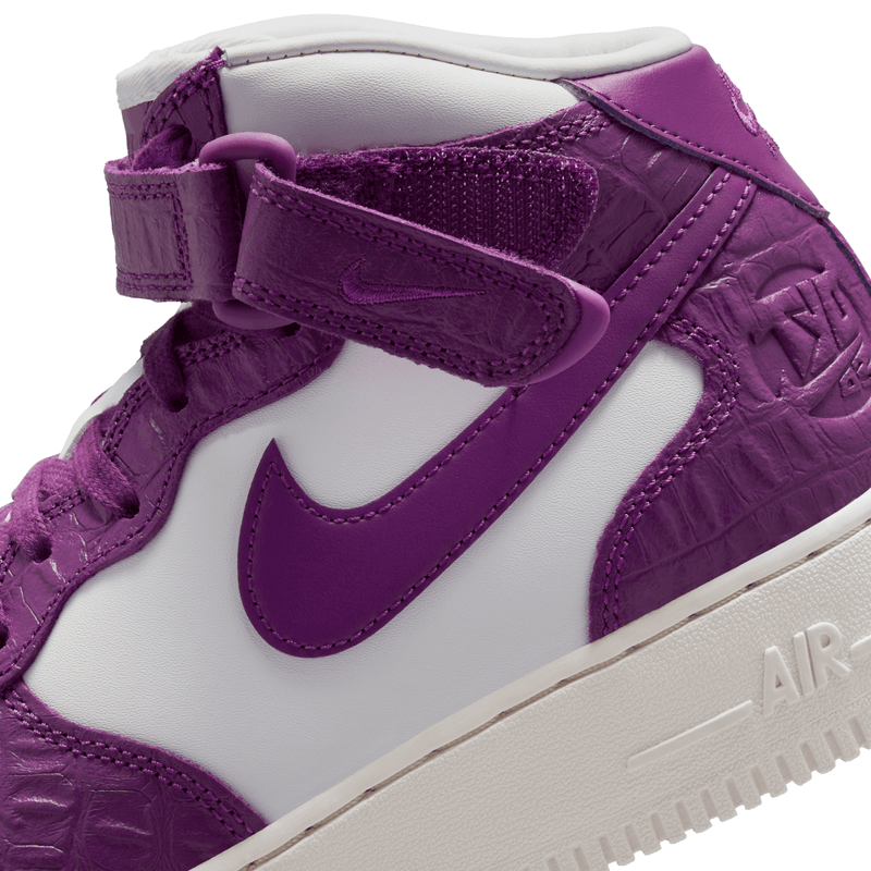 Nike air force 2025 1 mid womens pink