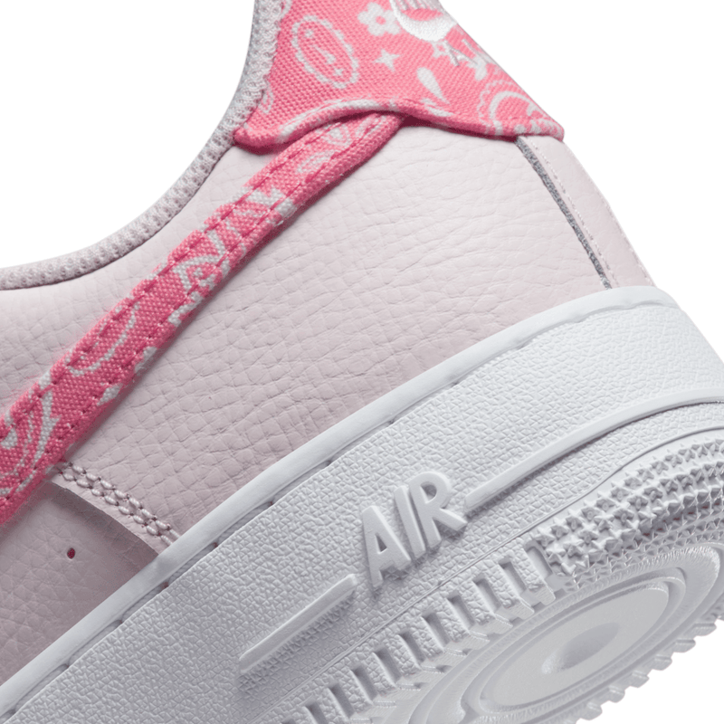 Wmns Air Force 1 'Paisely Pink'