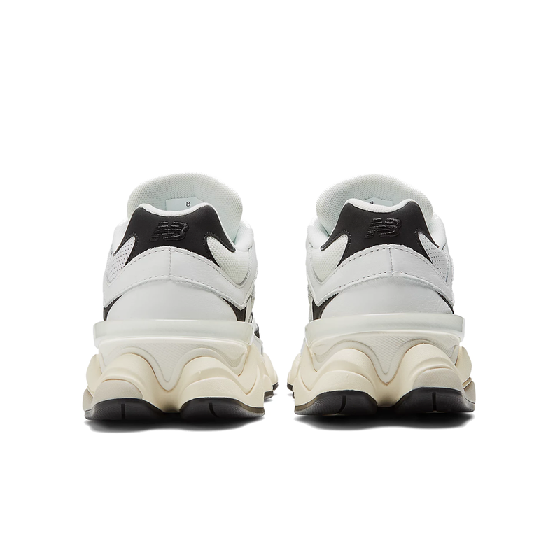 9060 'White Black'