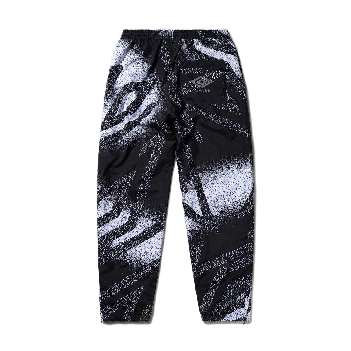+ Umbro Training Pants 'Black White'